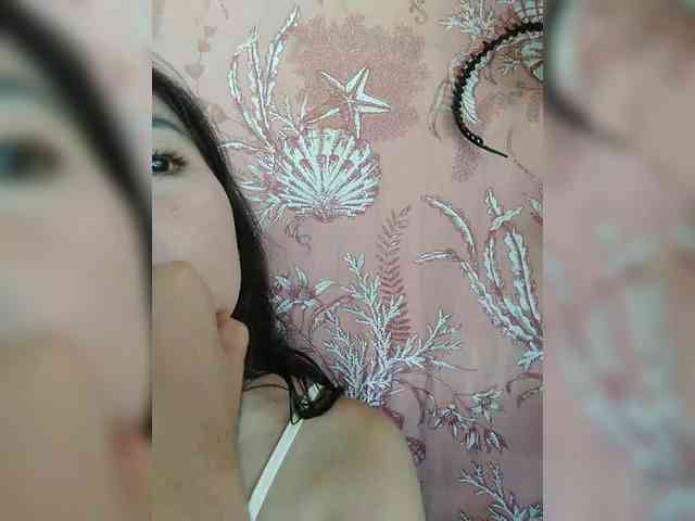 hornylittleprincess69 webcam