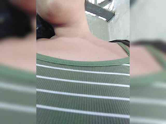 hornylittleprincess69