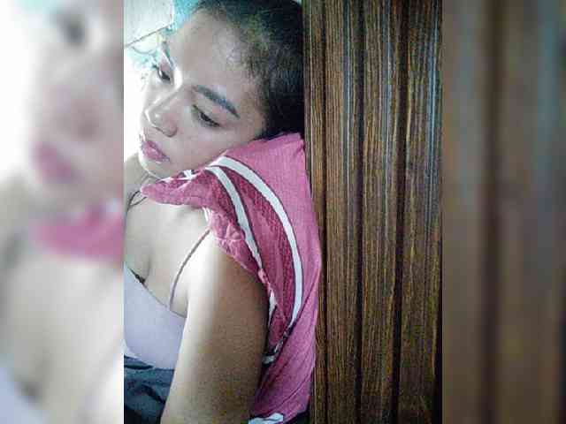 hornylittleprincess69 webcam