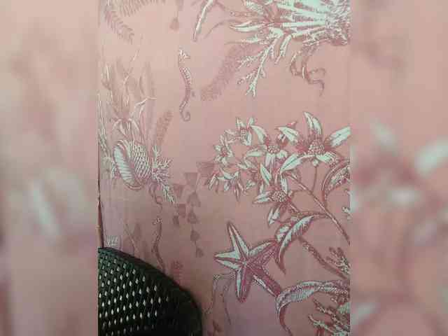 hornylittleprincess69