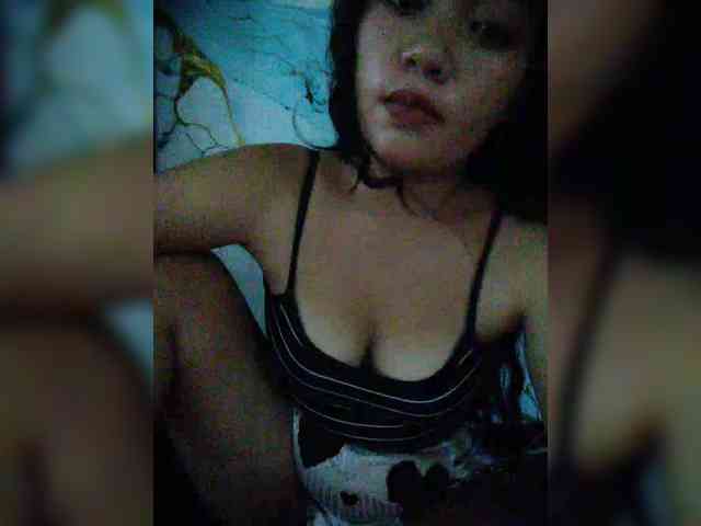 hornylittleprincess69 webcam