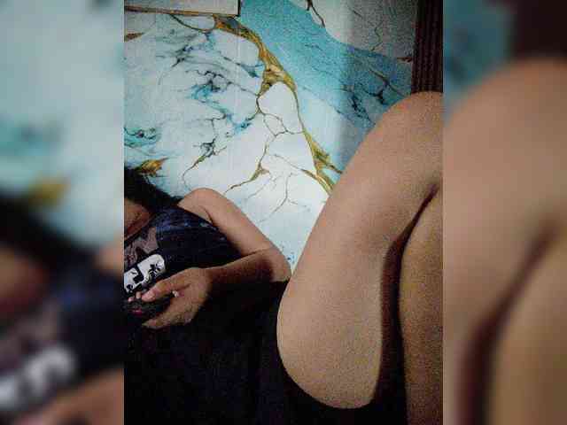 hornylittleprincess69 webcam