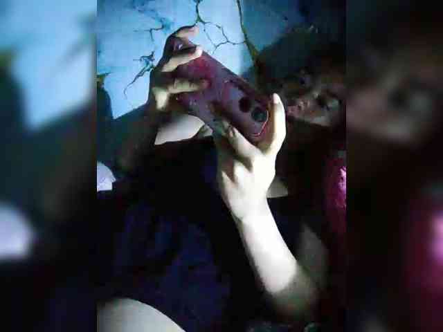 hornylittleprincess69 webcam