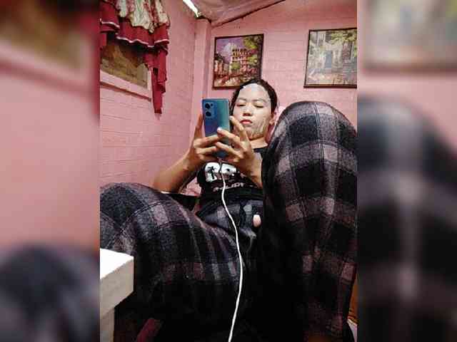 hornylittleprincess69 webcam