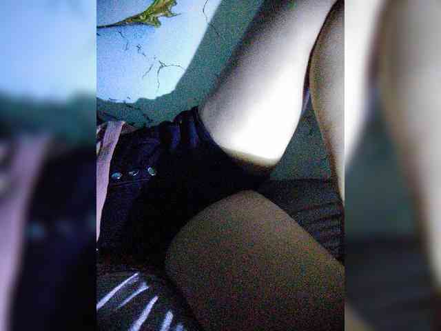 hornylittleprincess69 webcam