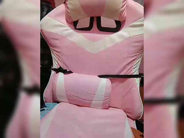 hornylittleprincess69