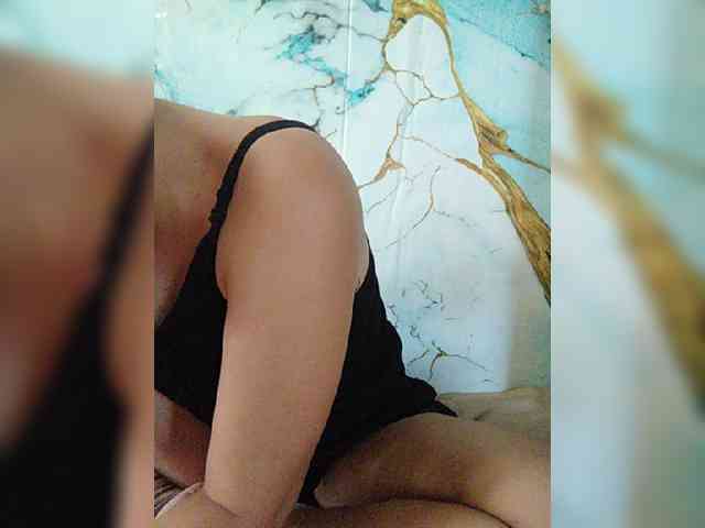 hornylittleprincess69 webcam