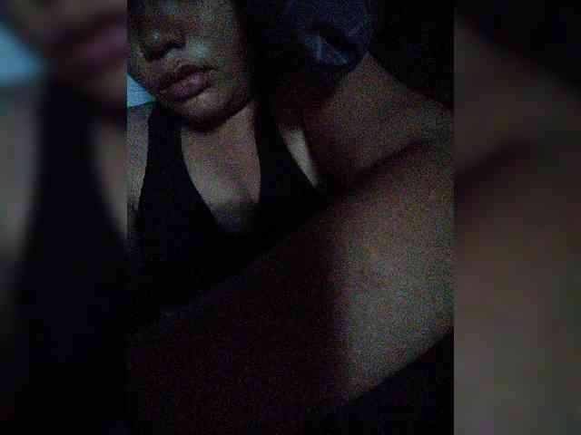 hornylittleprincess69