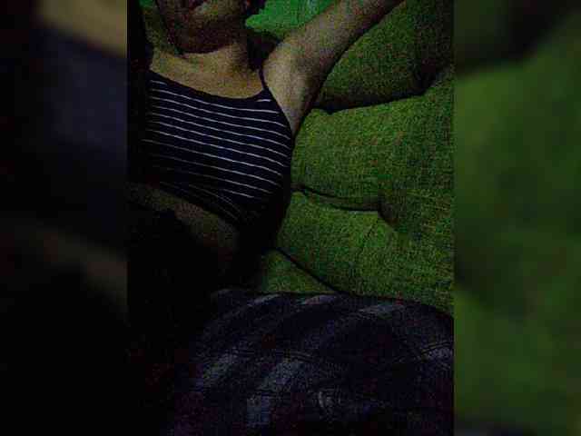 hornylittleprincess69 webcam