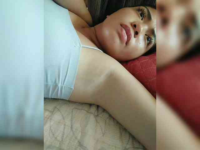 hornylittleprincess69's live room
