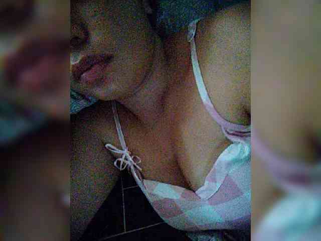 hornylittleprincess69 webcam