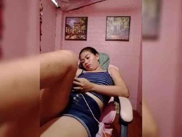 hornylittleprincess69 webcam
