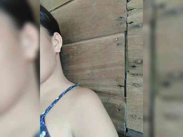 hornylittleprincess69