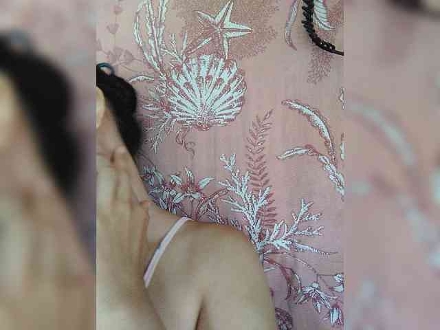 hornylittleprincess69 webcam