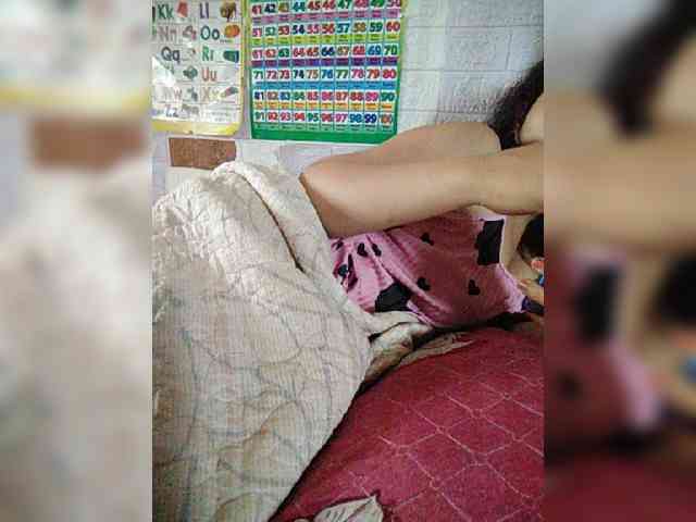 hornylittleprincess69
