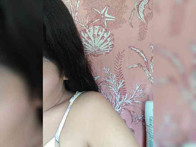 hornylittleprincess69