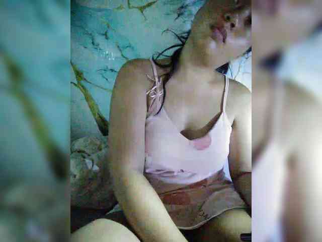 hornylittleprincess69 webcam