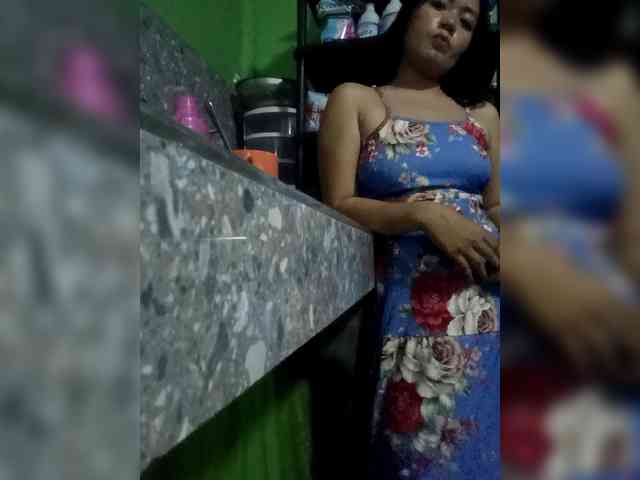 hornylittleprincess69