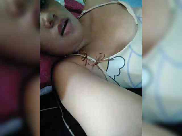 hornylittleprincess69 webcam