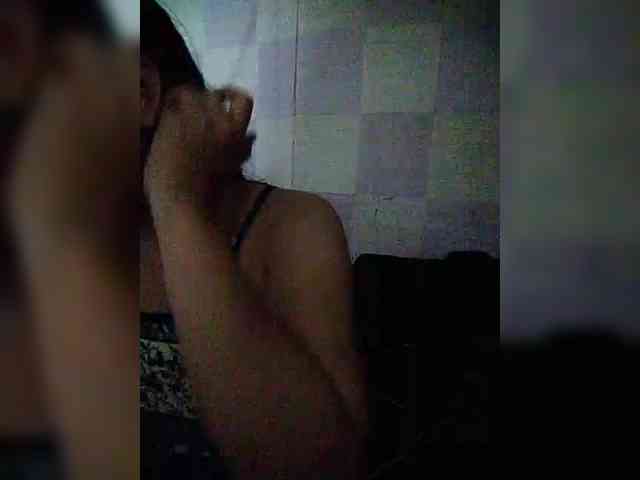 hornylittleprincess69 webcam