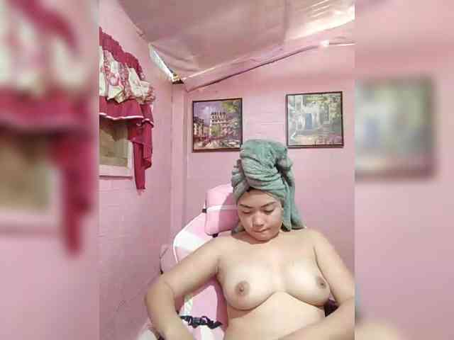 hornylittleprincess69 webcam