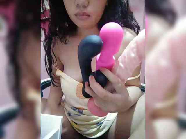hornylittleprincess69 webcam