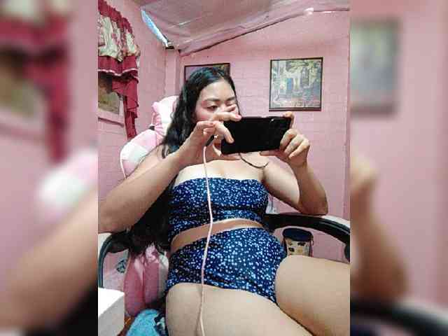 hornylittleprincess69 webcam