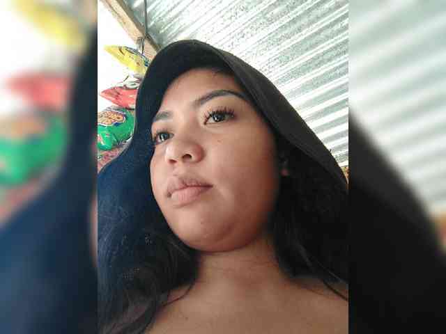 hornylittleprincess69