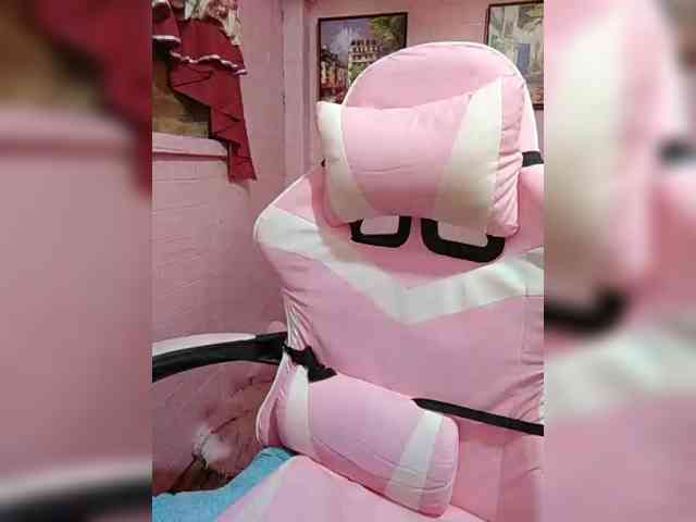 hornylittleprincess69 webcam