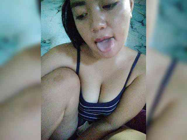 hornylittleprincess69 webcam