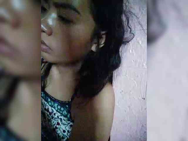 hornylittleprincess69 webcam