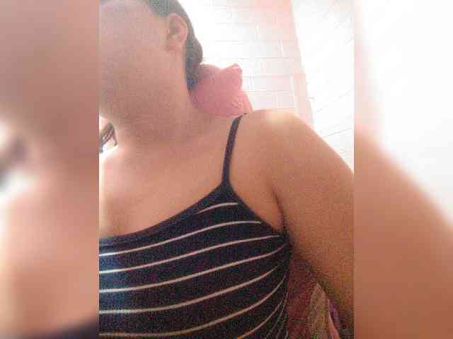 hornylittleprincess69