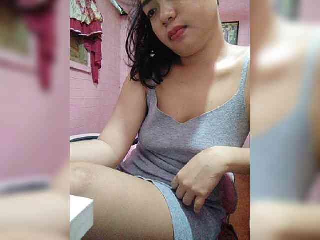 hornylittleprincess69 webcam