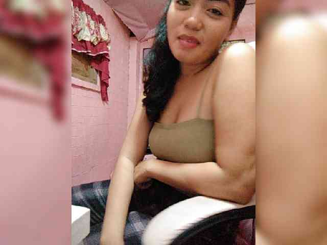 hornylittleprincess69 webcam