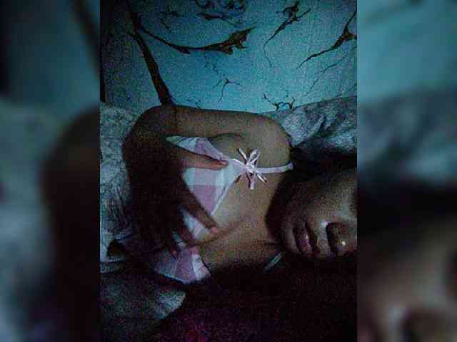 hornylittleprincess69 webcam