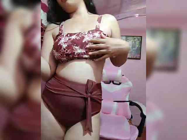 hornylittleprincess69 webcam