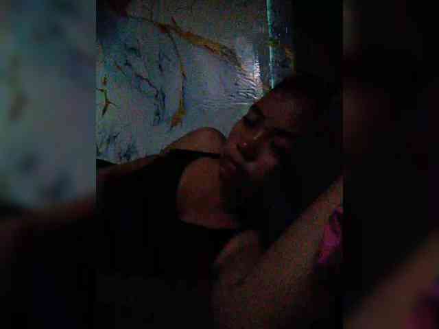 hornylittleprincess69 webcam