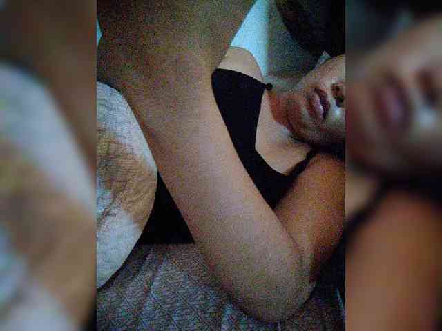 hornylittleprincess69 webcam