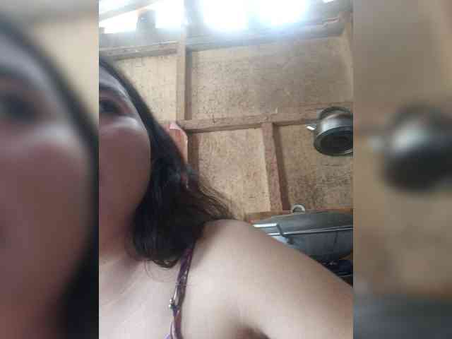 hornylittleprincess69