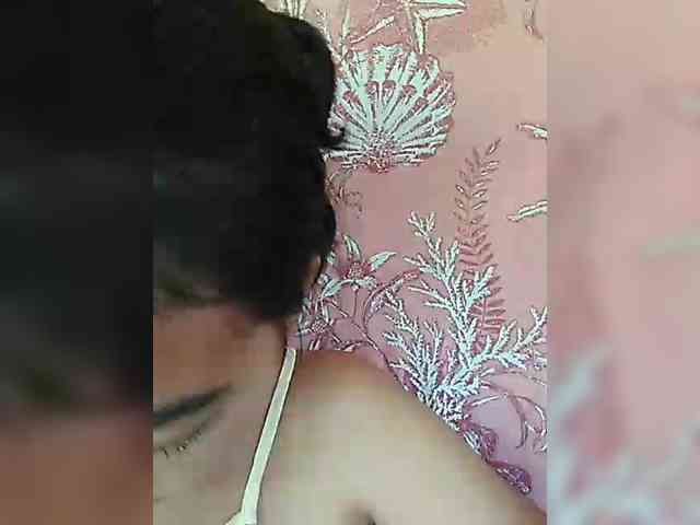 hornylittleprincess69 webcam