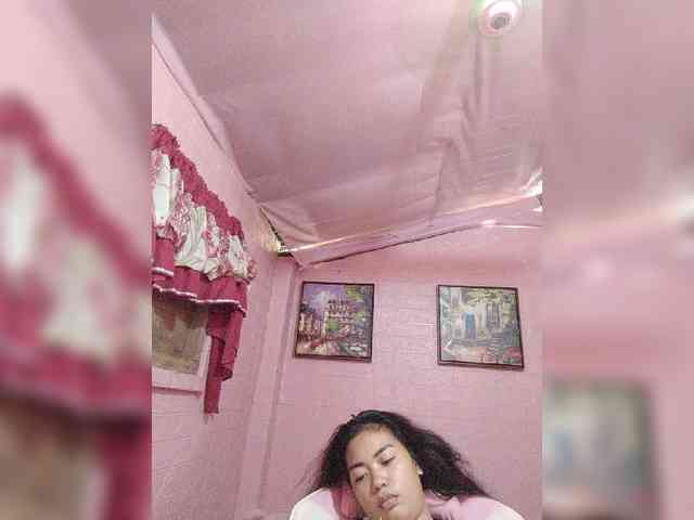 hornylittleprincess69 webcam