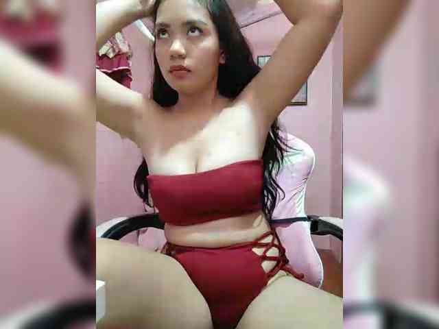 hornylittleprincess69