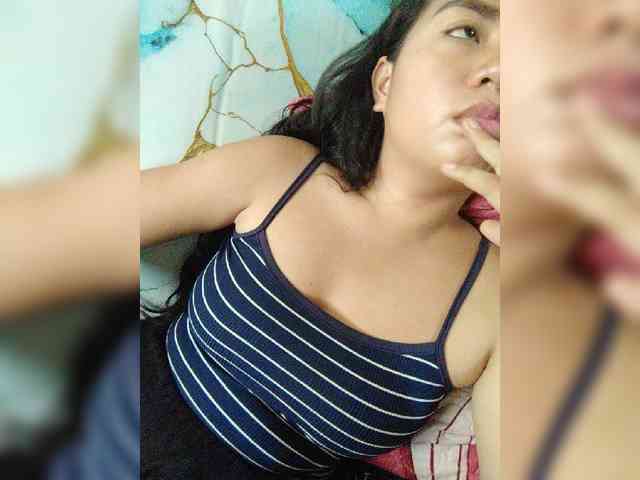 hornylittleprincess69 webcam