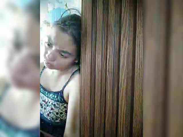 hornylittleprincess69 webcam