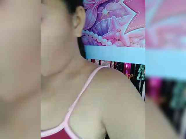 hornylittleprincess69 webcam