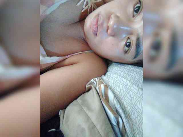 hornylittleprincess69 webcam