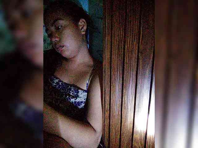 hornylittleprincess69 webcam