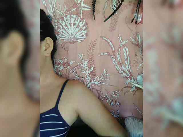 hornylittleprincess69 webcam