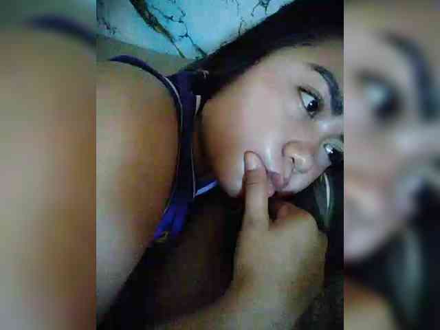 hornylittleprincess69 webcam