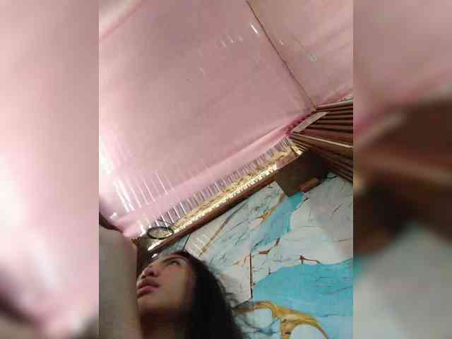 hornylittleprincess69 webcam